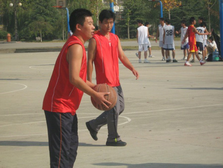 教师组织进攻